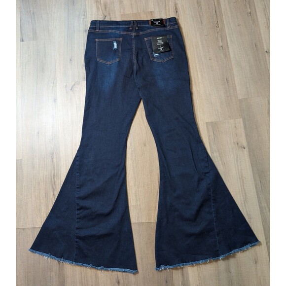 NWT Lucky & Blessed Blue Jeans Size 16 Flare Fit Distressed Stretch Slimming - Picture 2 of 12